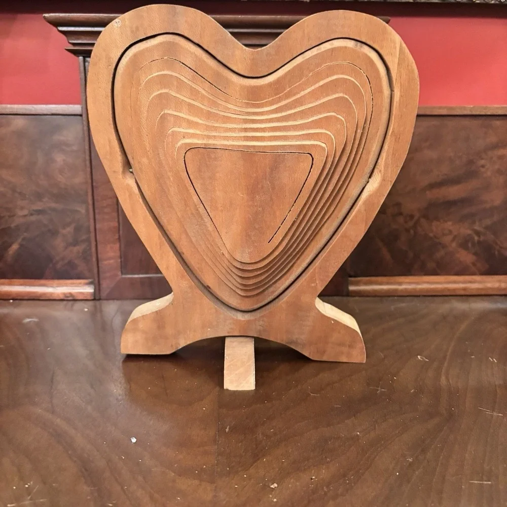 Handmade Collapsible‎ Heart Wooden Basket Bowl Trivet Folding Fruit Bread Decor